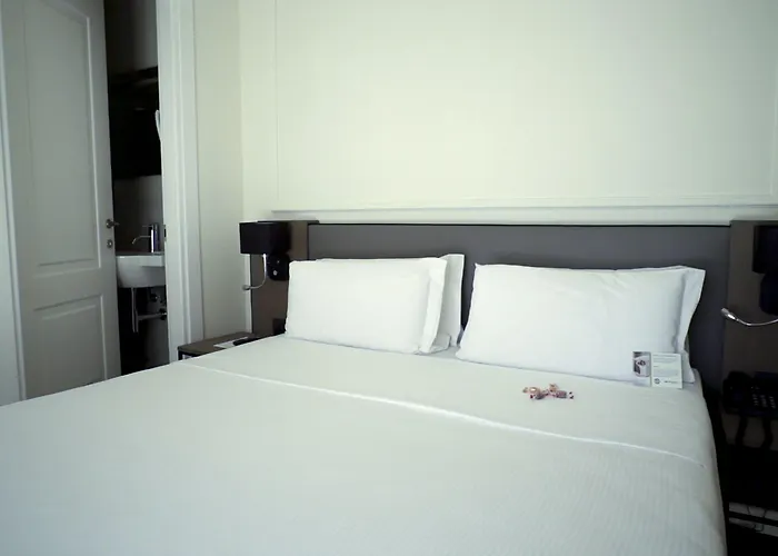 Western Astrid Otel