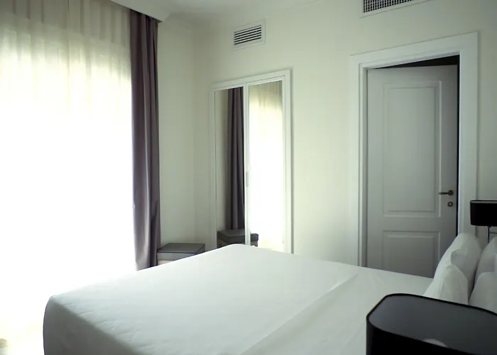 Otel Western Astrid 3*