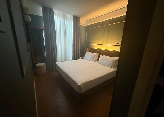Western Astrid Hotel 3*