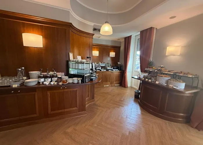 Otel Western Astrid 3*