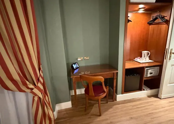 Western Astrid 3* Roma