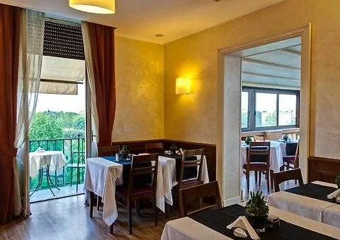 Otel Western Astrid