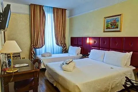 Otel Western Astrid 3*