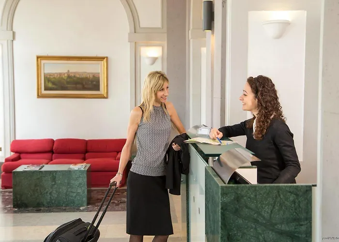 Western Astrid Otel 3*